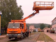 RENAULT MIDLUM TRAMLINER TRIO - TP - Véhicule Rail-Routes, insulated elevating platform